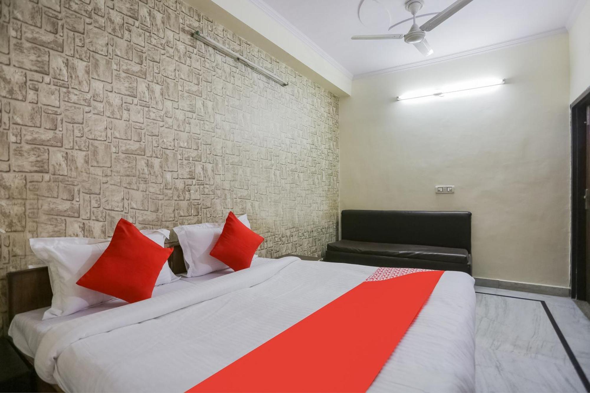 Hotel O Green High New Delhi Exterior photo